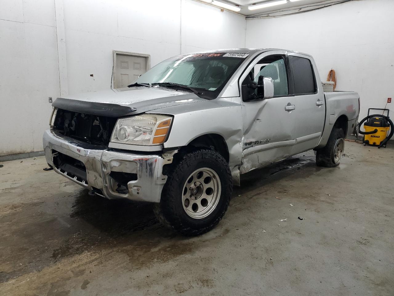 NISSAN TITAN 2005