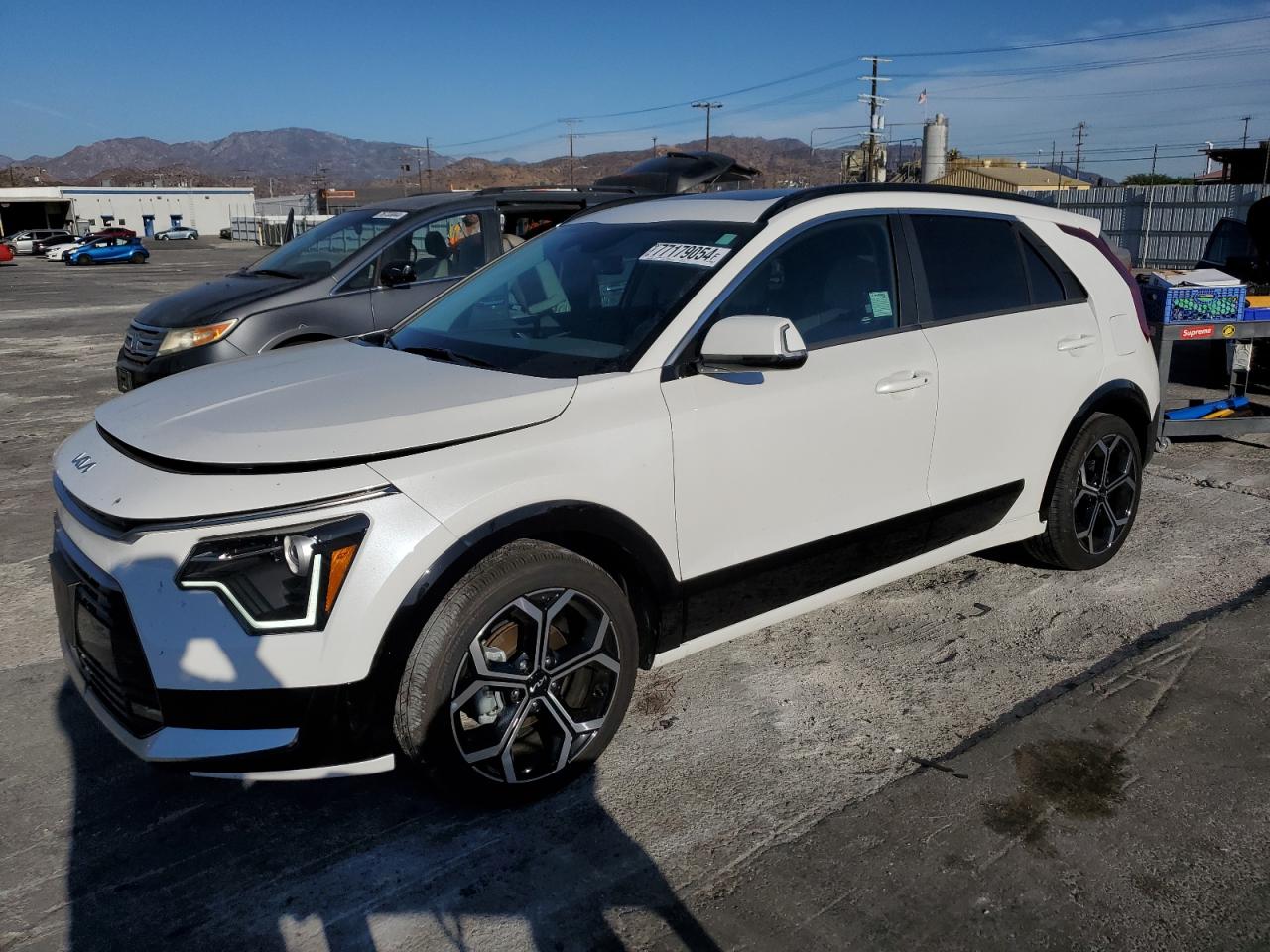 KIA NIRO EX 2024