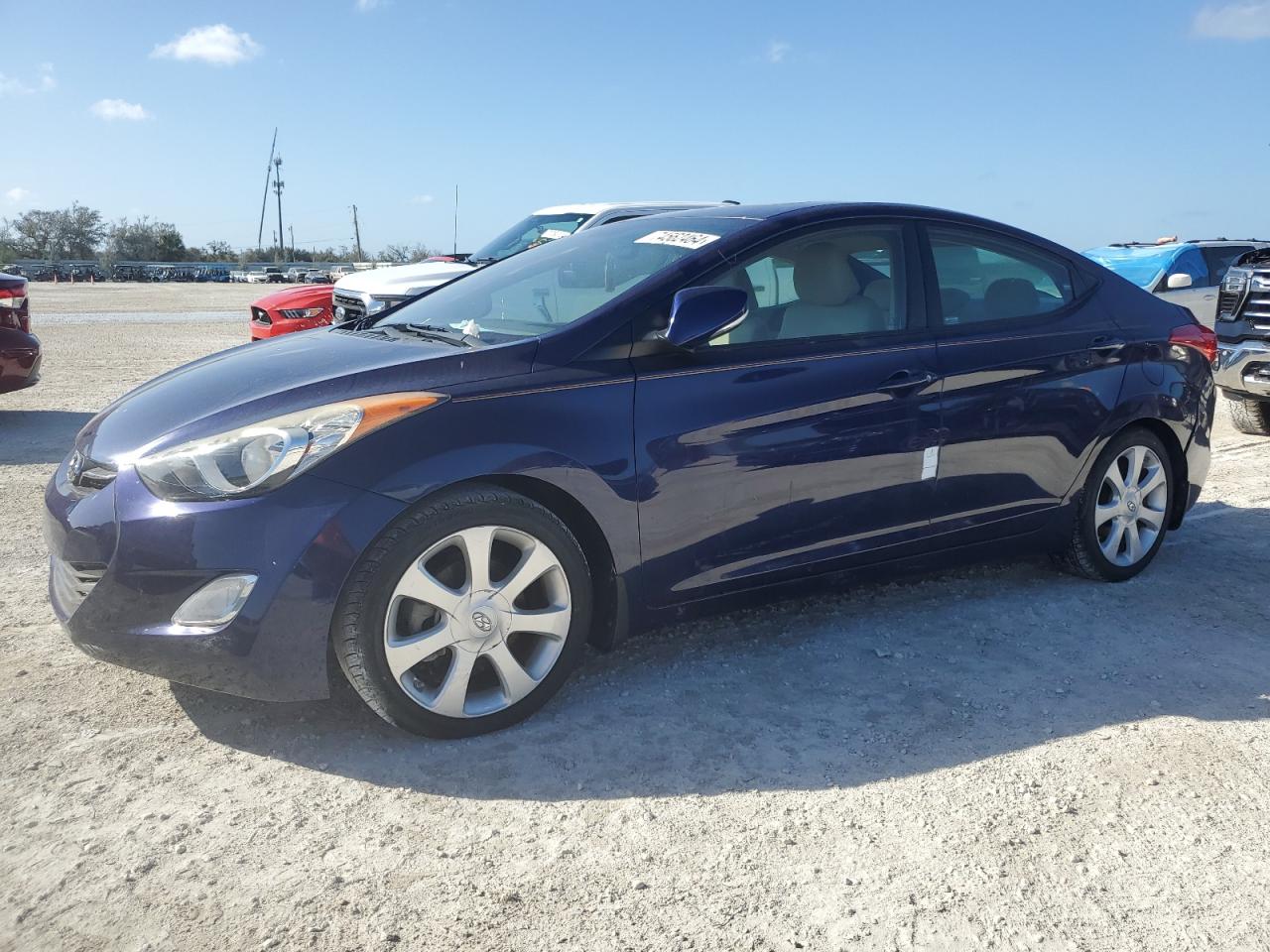 HYUNDAI ELANTRA GL 2013