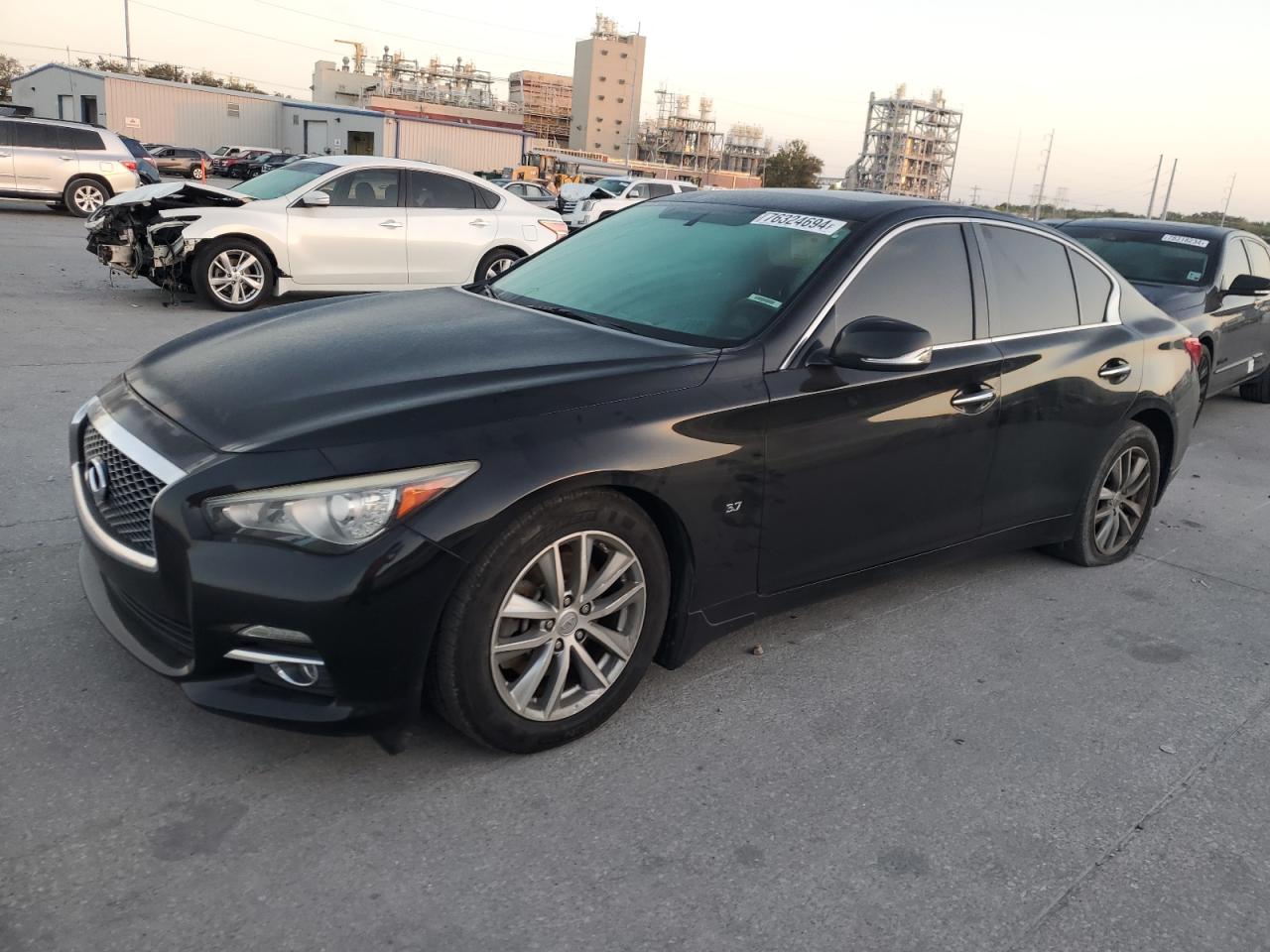 INFINITI Q50 BASE 2015