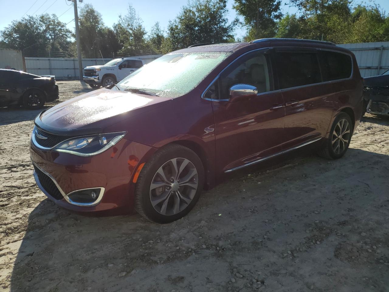 CHRYSLER PACIFICA L 2017
