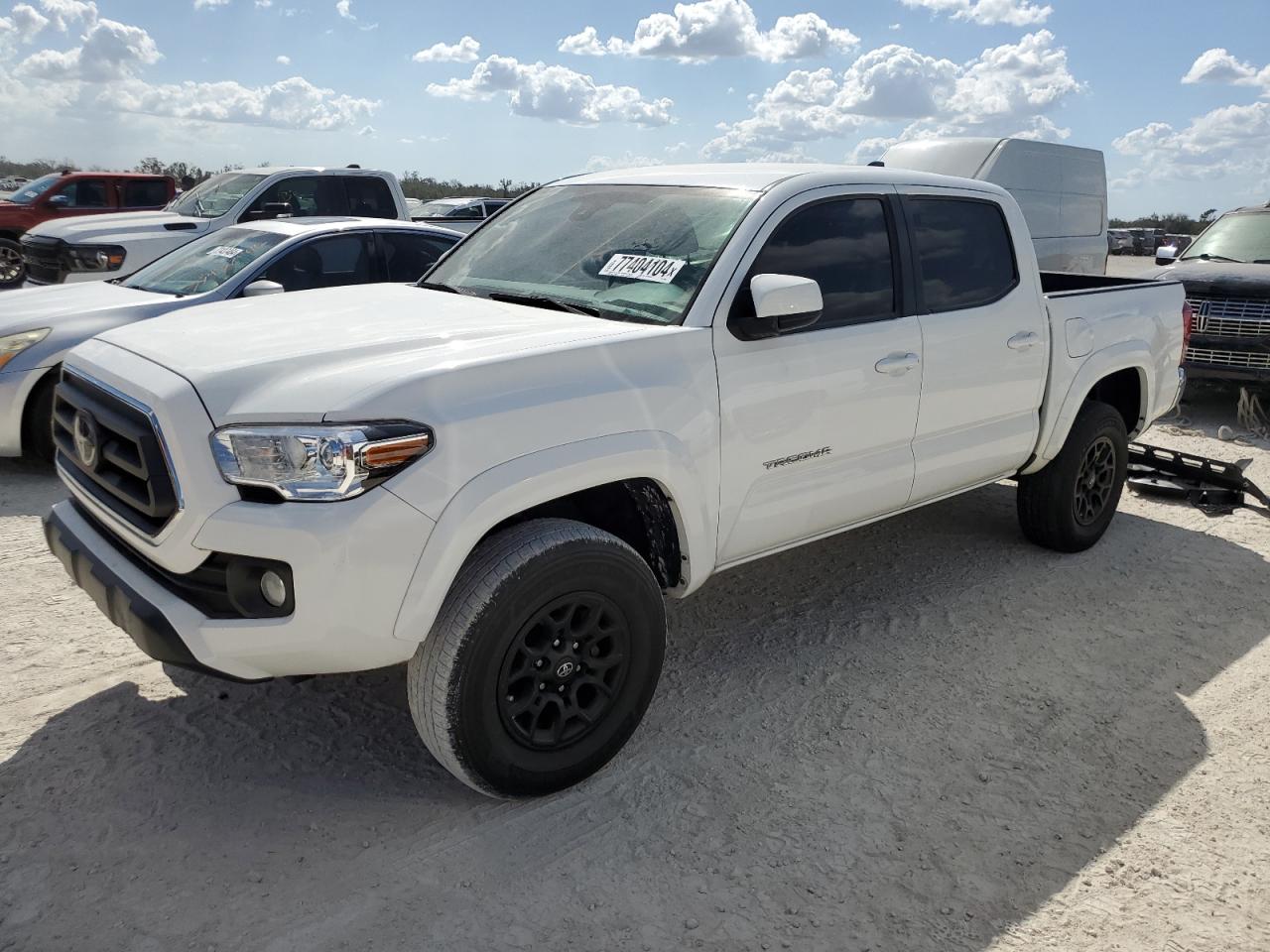 TOYOTA TACOMA DOU 2022