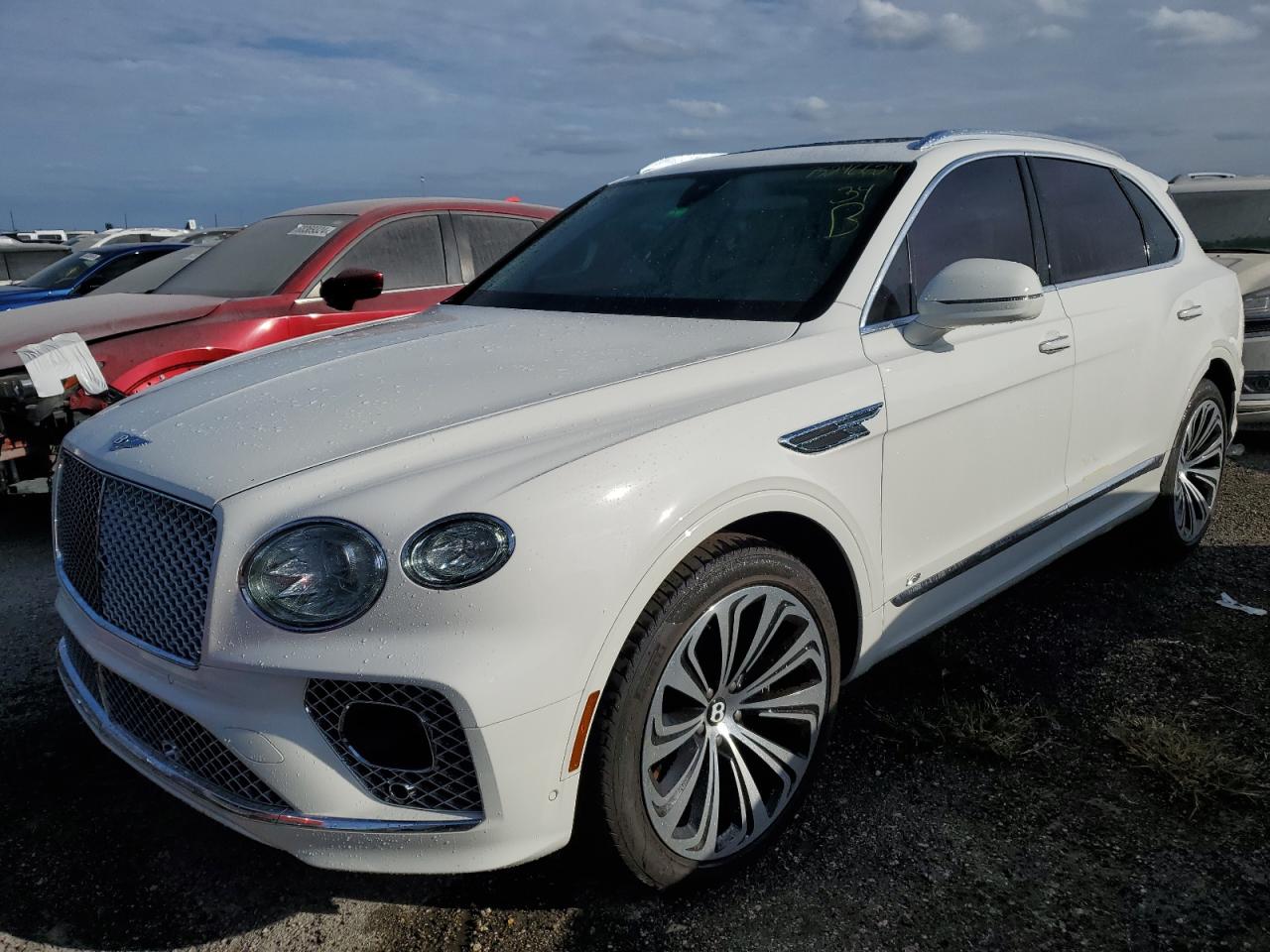 BENTLEY BENTAYGA 2022