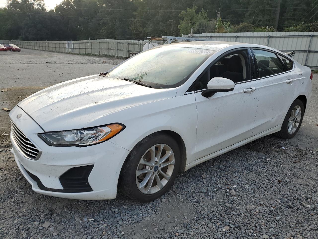 FORD FUSION SE 2019