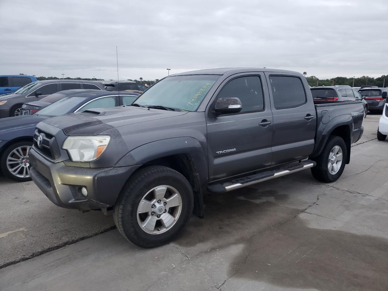 TOYOTA TACOMA DOU 2015