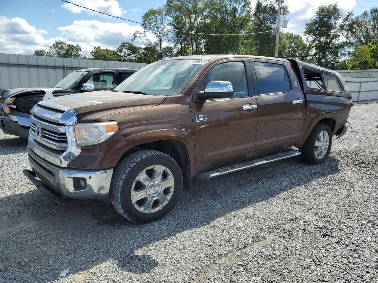 TOYOTA TUNDRA CRE 2017