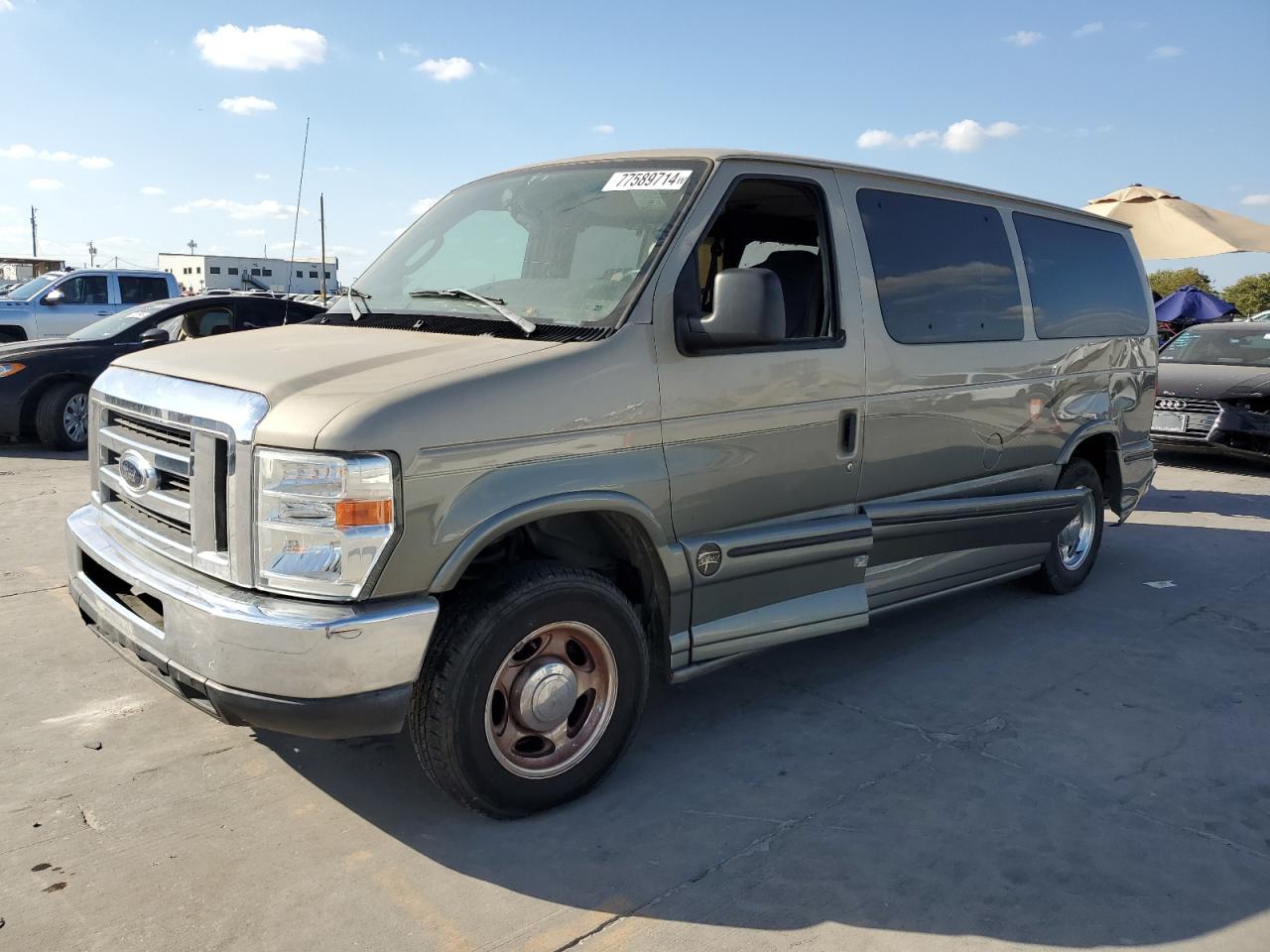 FORD ECONOLINE 2010