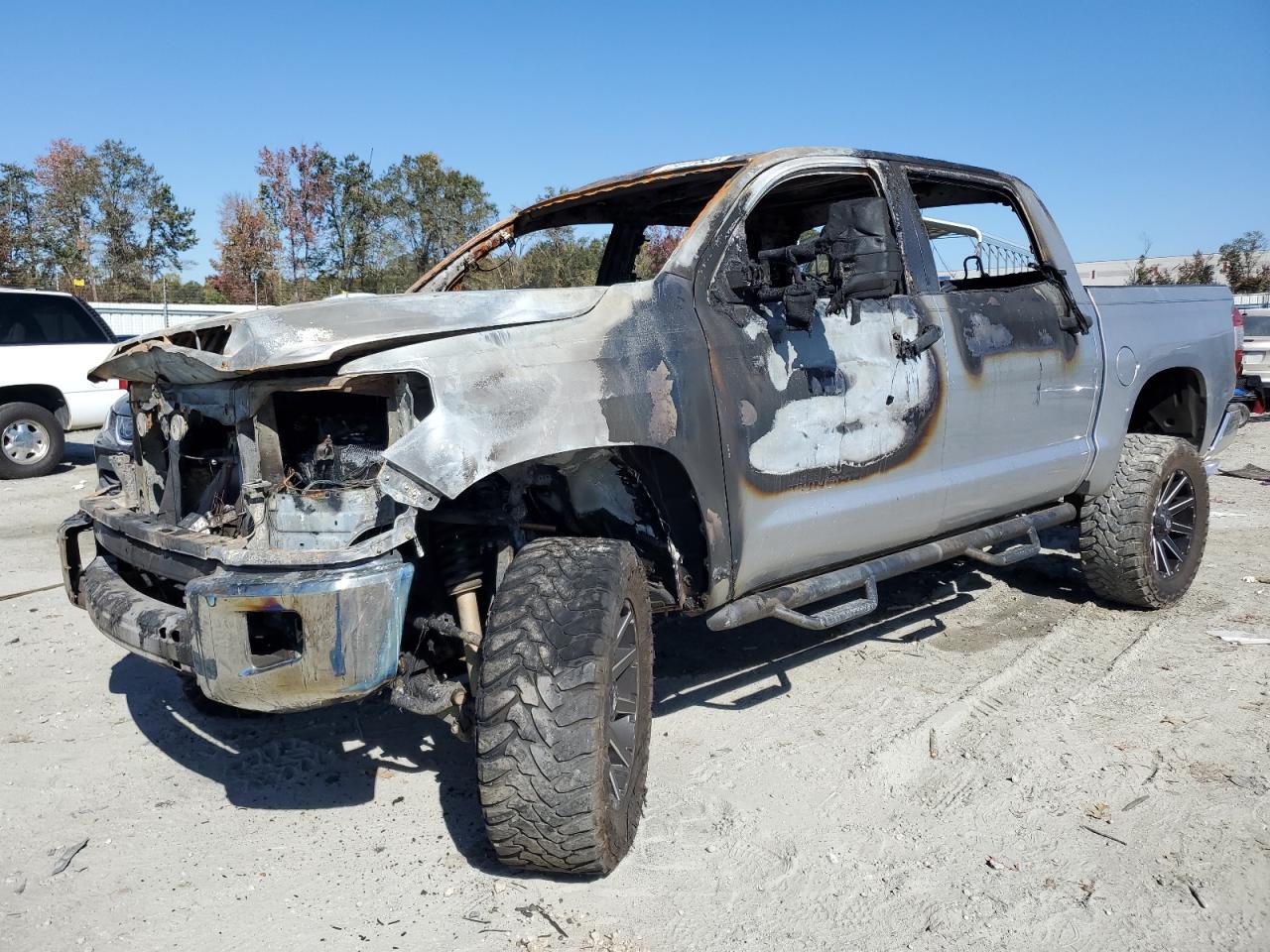 TOYOTA TUNDRA CRE 2014