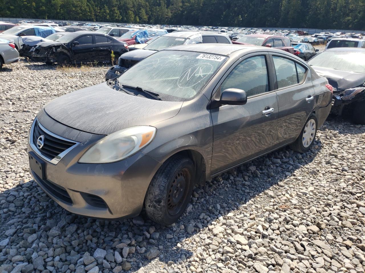 NISSAN VERSA 2014