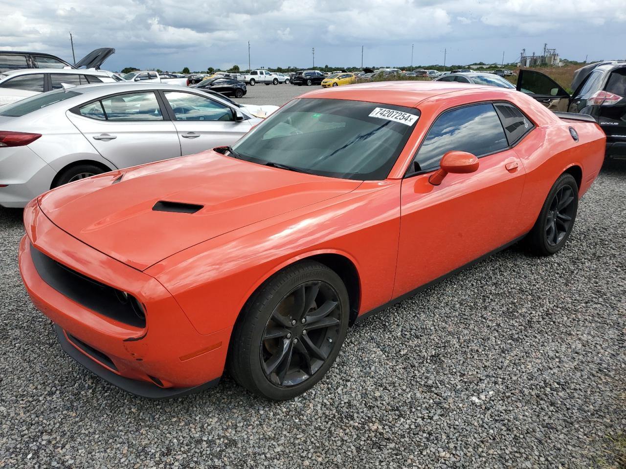 DODGE CHALLENGER 2016