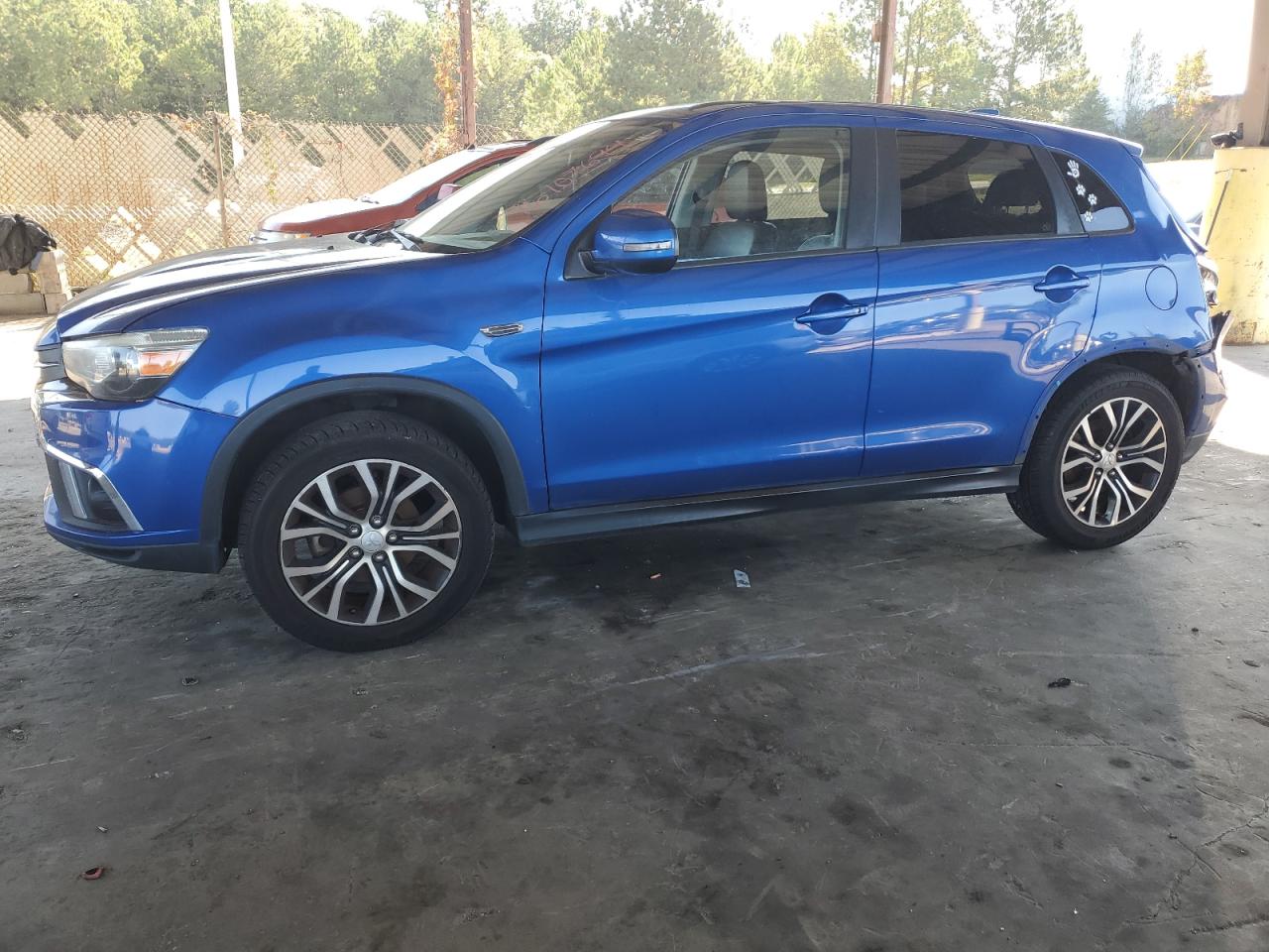 MITSUBISHI OUTLANDER 2018