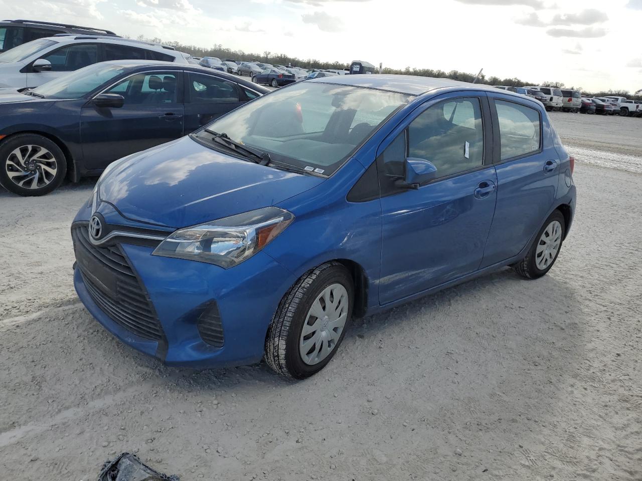 TOYOTA YARIS 2015