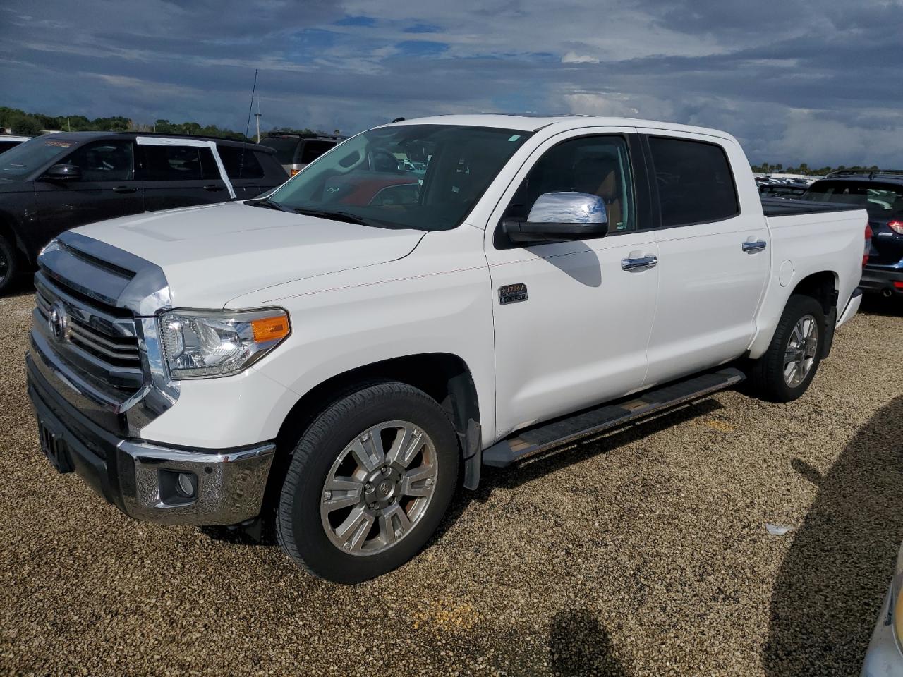 TOYOTA TUNDRA CRE 2016