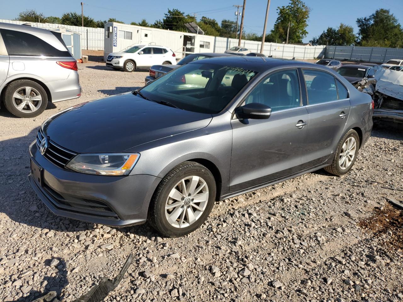 VOLKSWAGEN JETTA SE 2015
