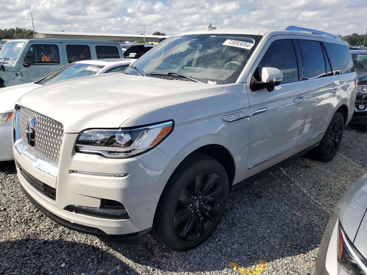 LINCOLN NAVIGATOR 2023