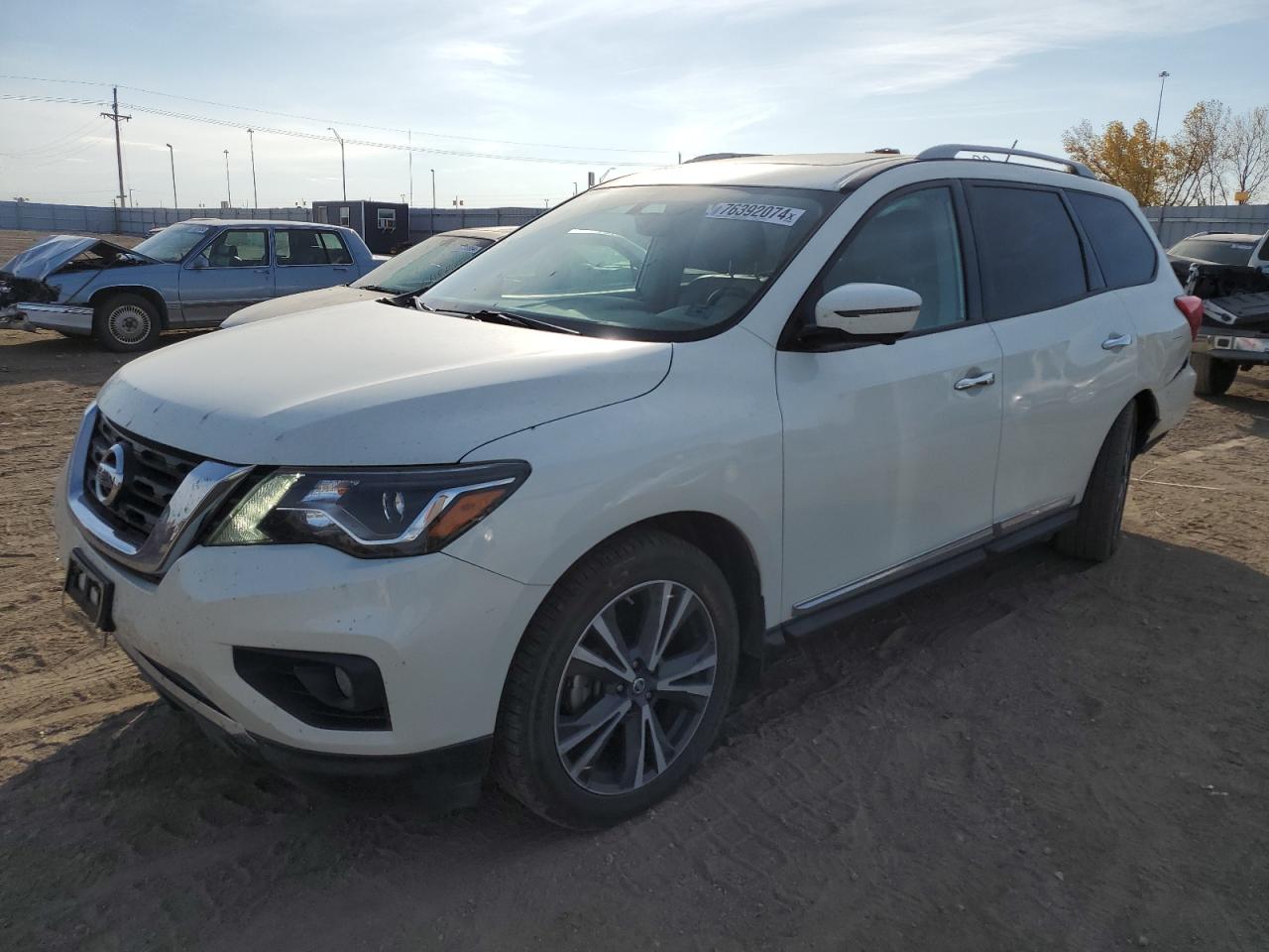 NISSAN PATHFINDER 2017