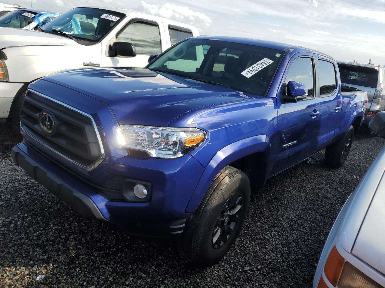 TOYOTA TACOMA DOU 2023