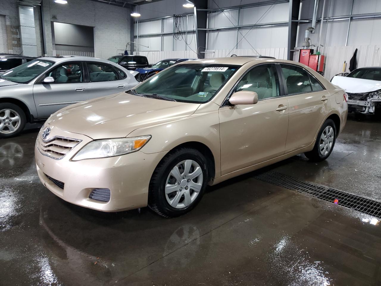 TOYOTA CAMRY BASE 2010