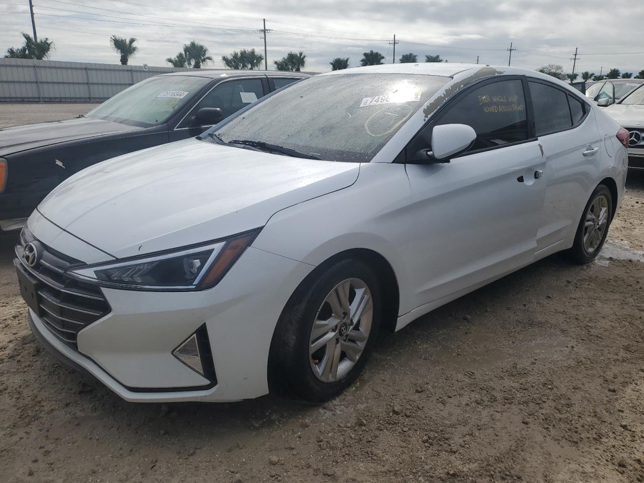 HYUNDAI ELANTRA SE 2019