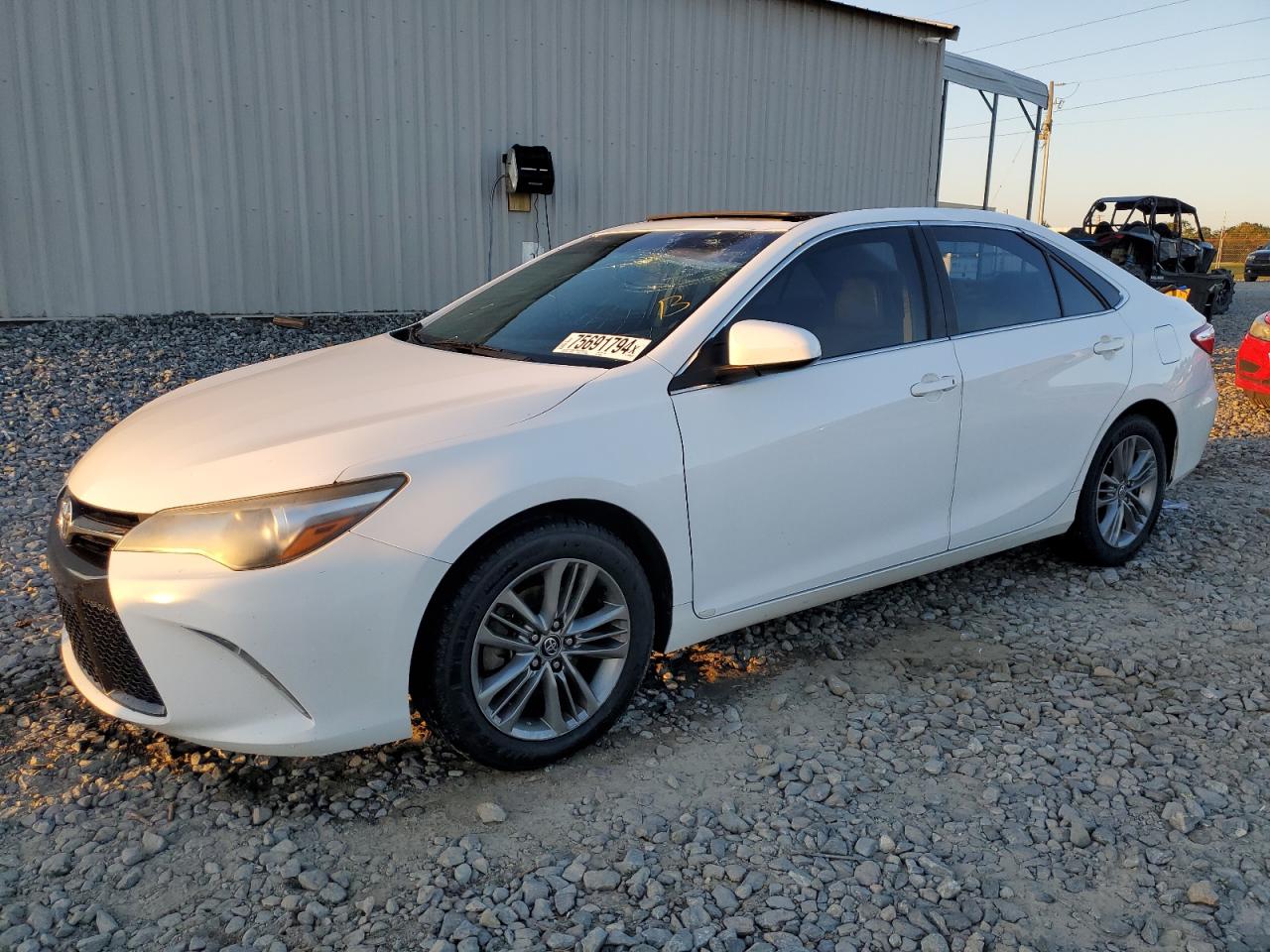 TOYOTA CAMRY LE 2017