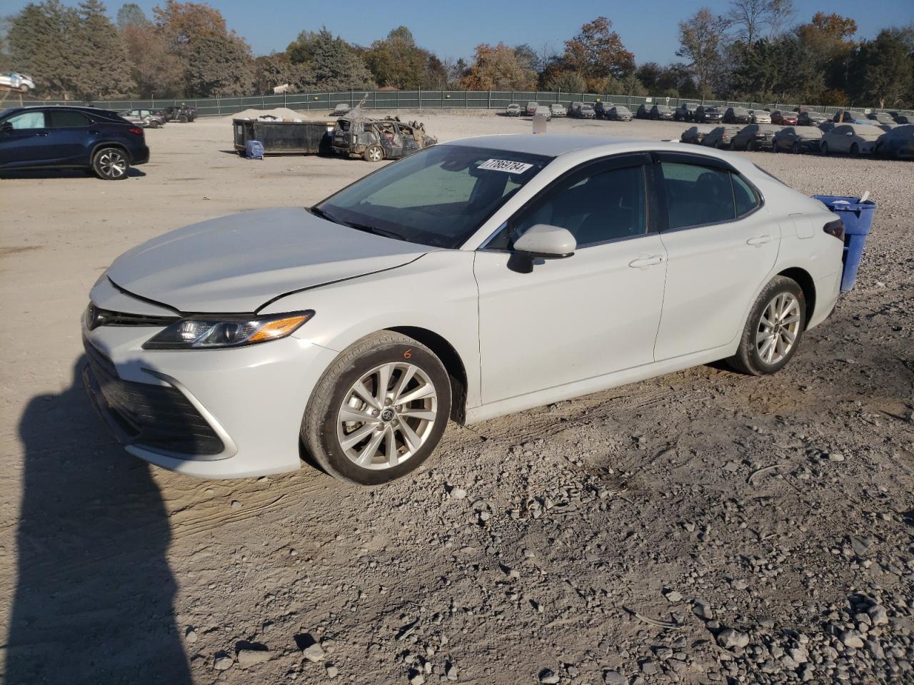 TOYOTA CAMRY LE 2024
