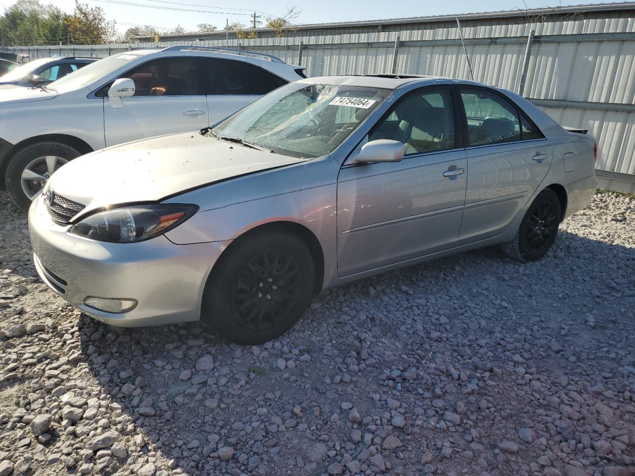 TOYOTA CAMRY LE 2004
