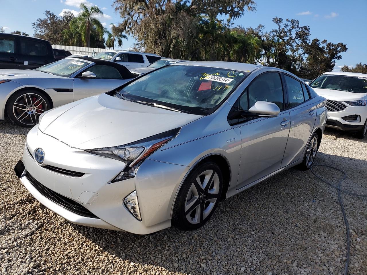 TOYOTA PRIUS 2017