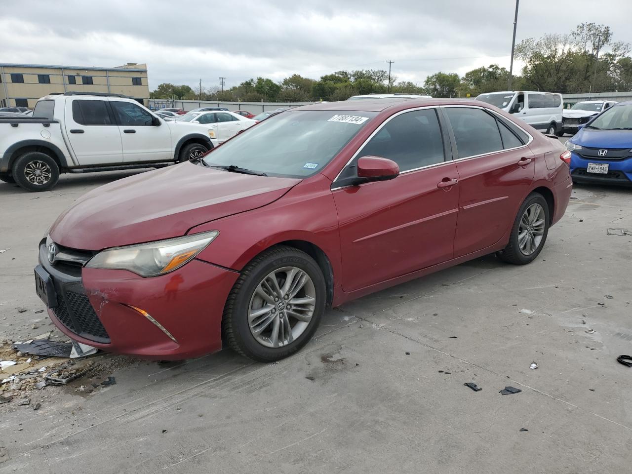 TOYOTA CAMRY LE 2016