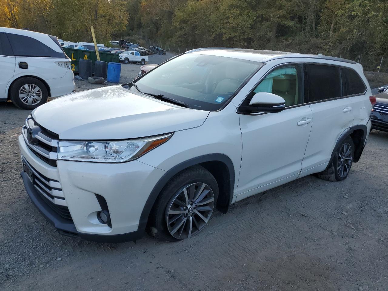 TOYOTA HIGHLANDER 2017