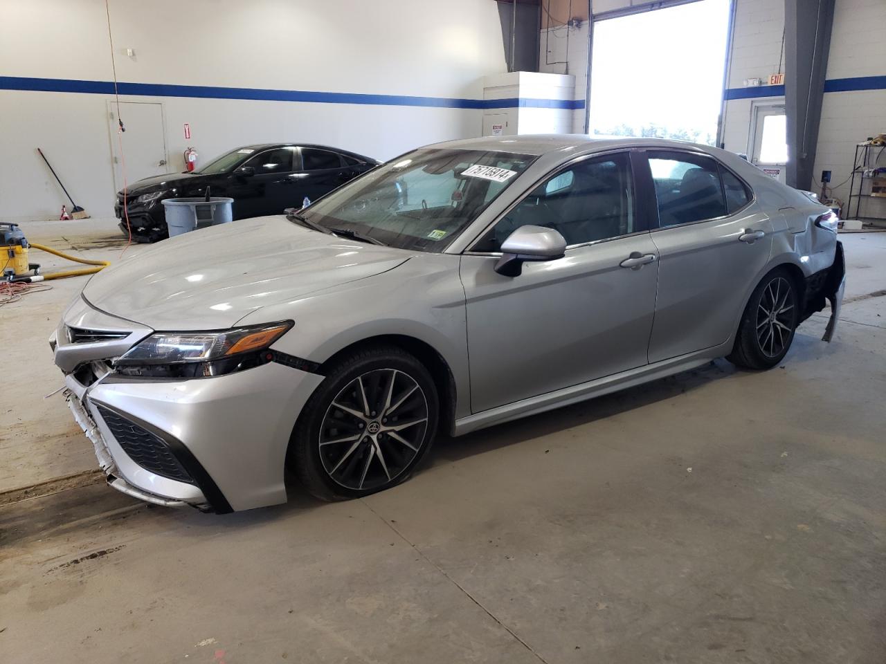 TOYOTA CAMRY SE 2021