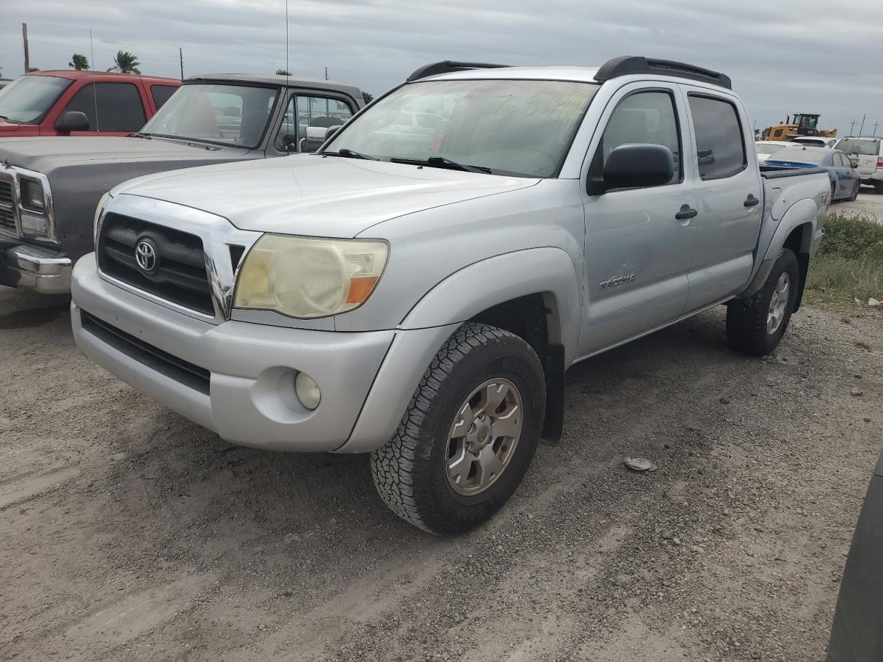 TOYOTA TACOMA DOU 2005