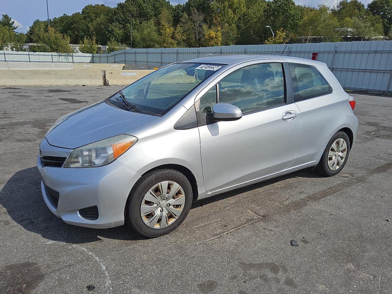 TOYOTA YARIS 2014