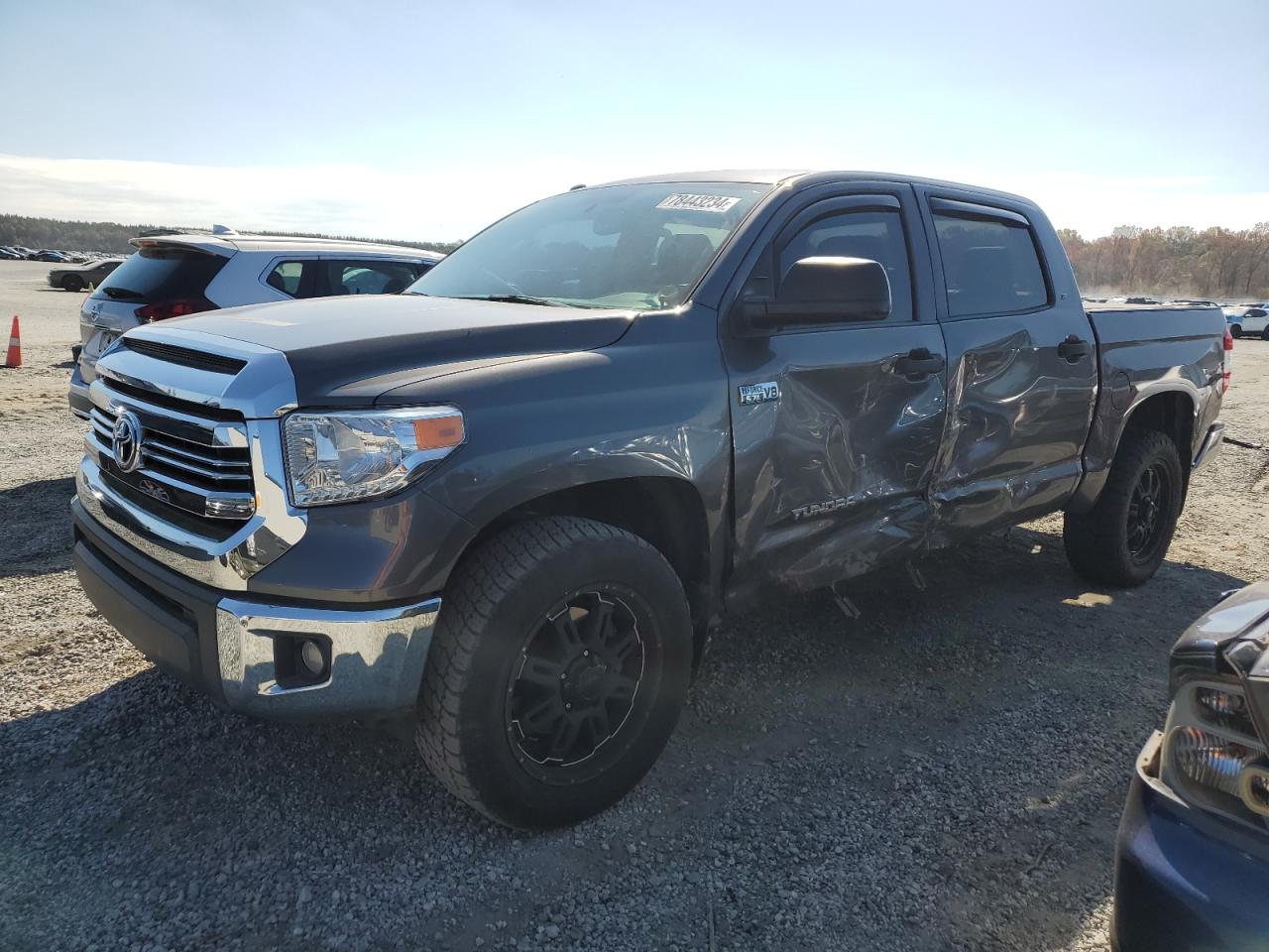 TOYOTA TUNDRA CRE 2017