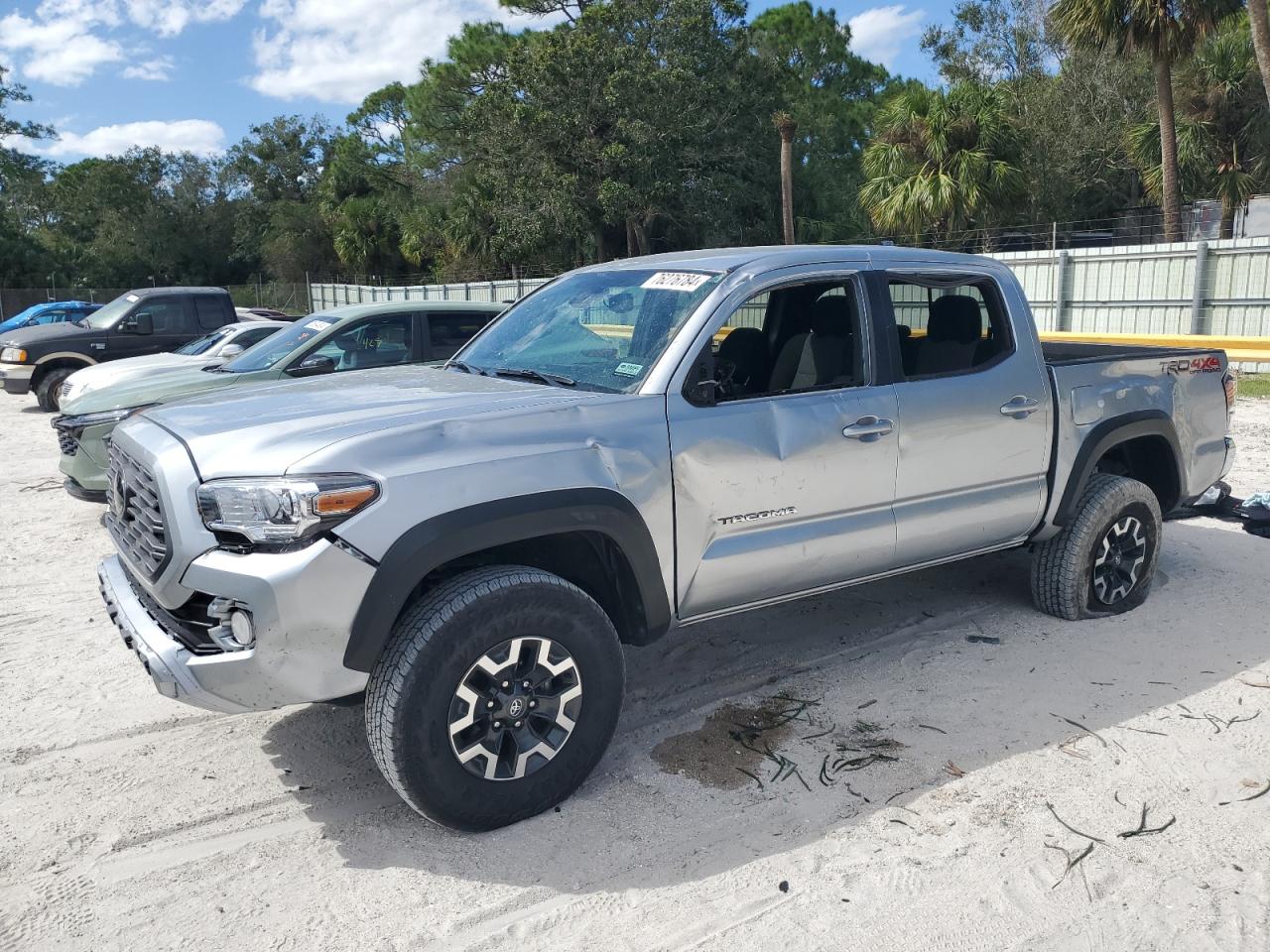 TOYOTA TACOMA DOU 2022