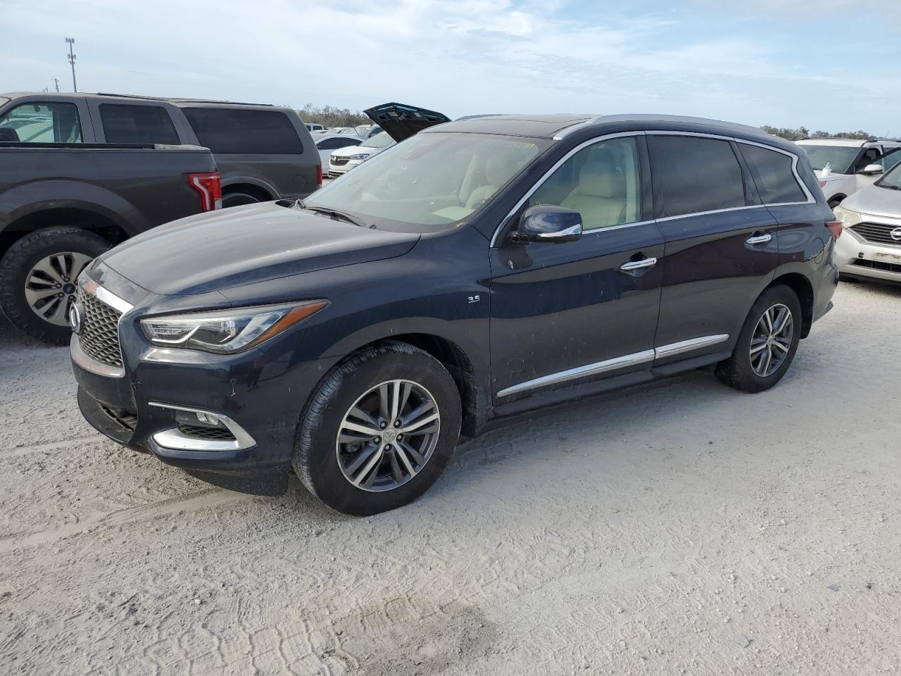 INFINITI QX60 LUXE 2020