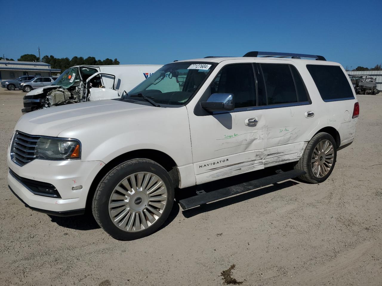LINCOLN NAVIGATOR 2015