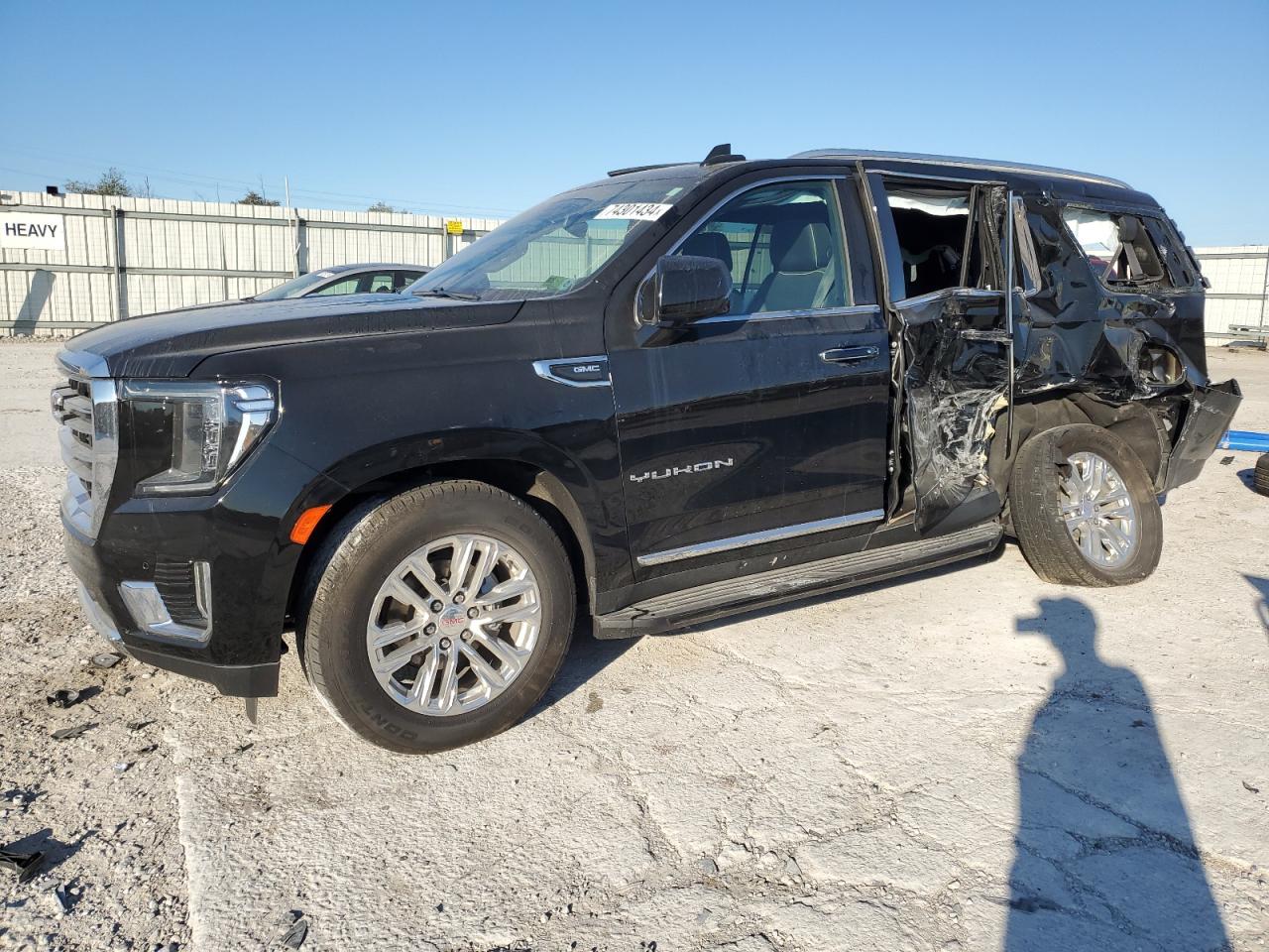GMC YUKON SLT 2021