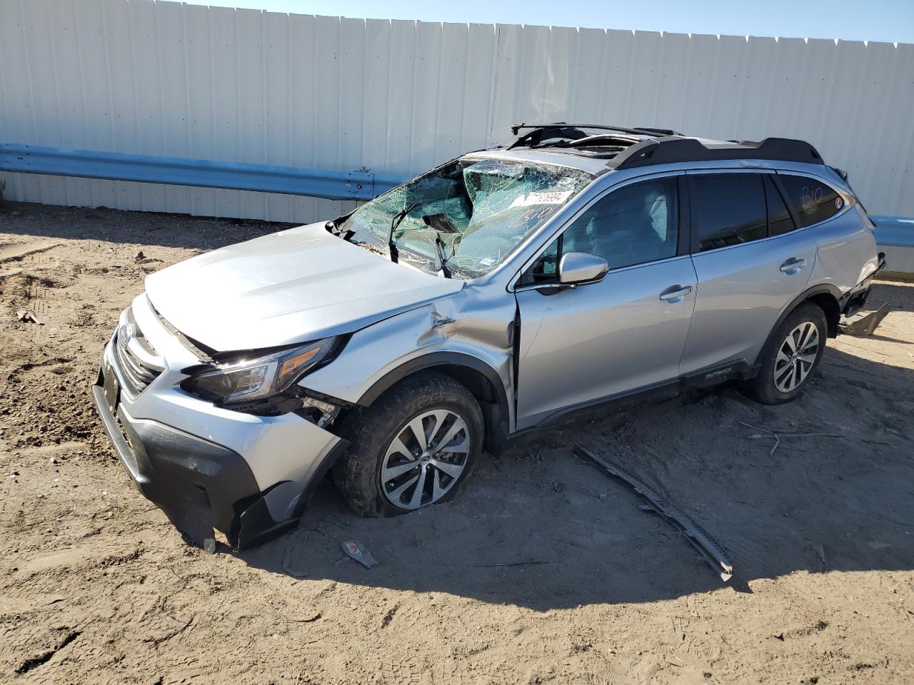 SUBARU OUTBACK 2022
