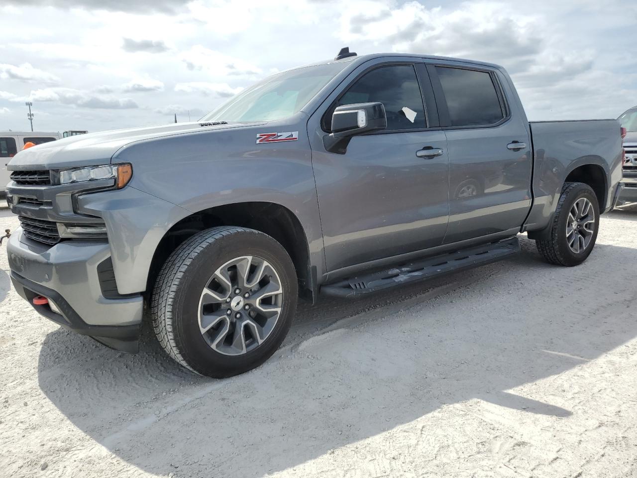 CHEVROLET SILVERADO 2021