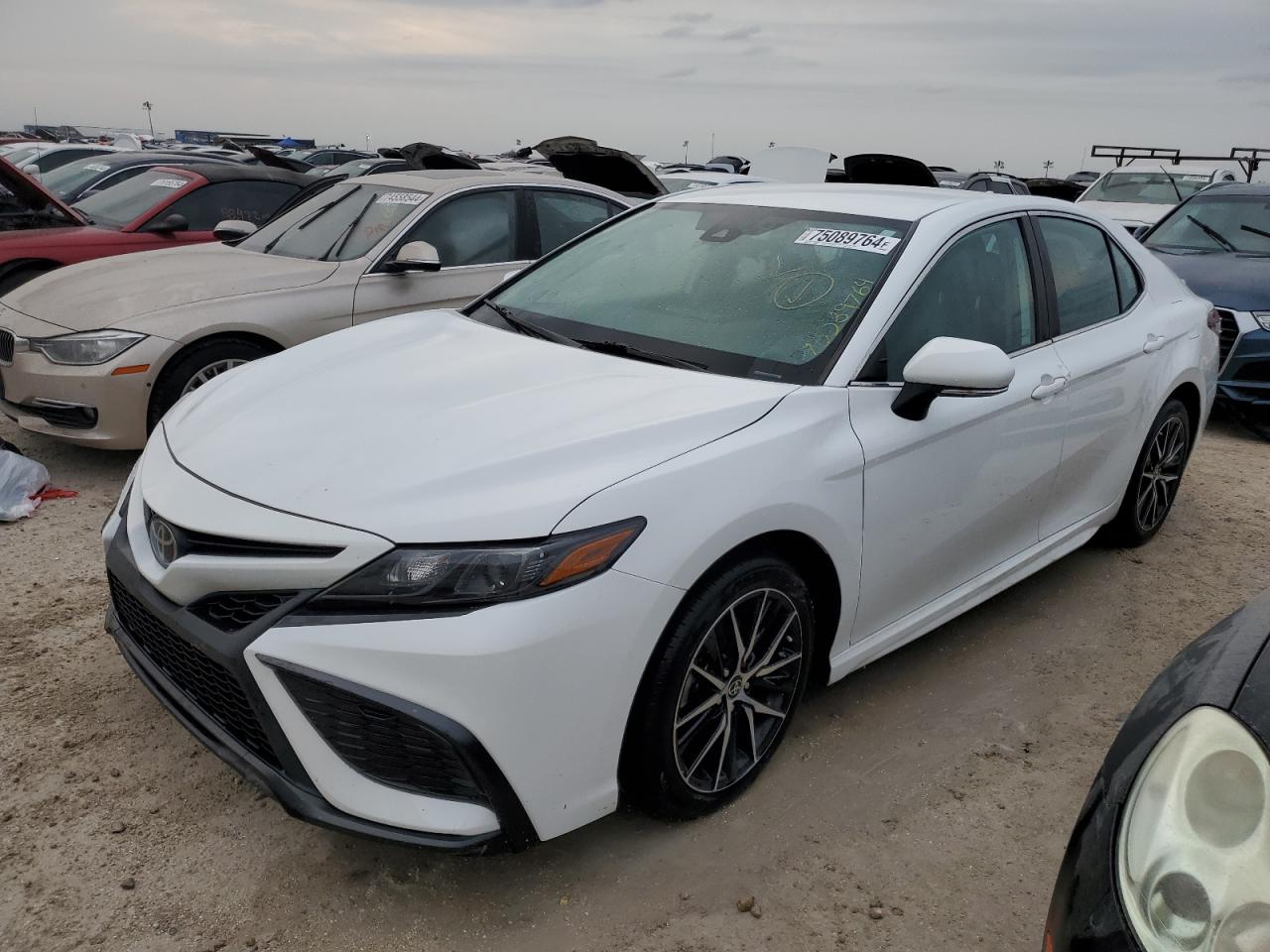 TOYOTA CAMRY SE N 2023