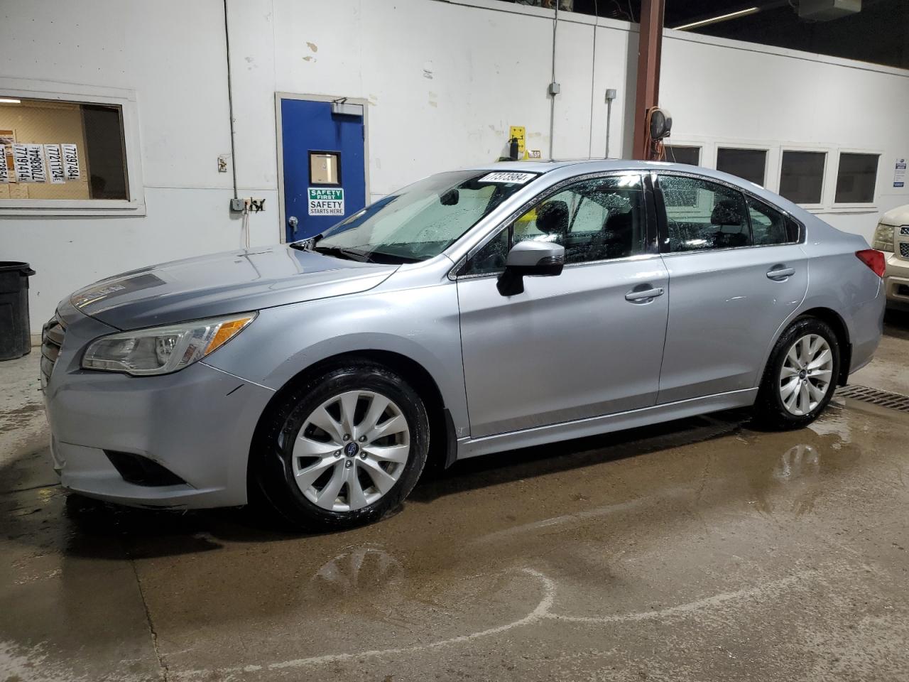 SUBARU LEGACY 2.5 2015