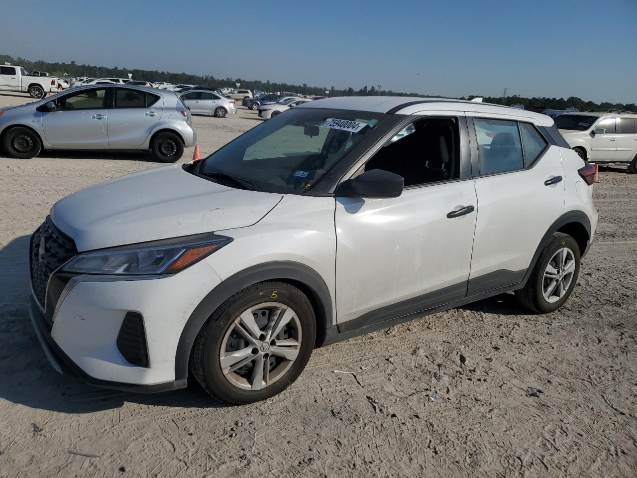 NISSAN KICKS S 2024