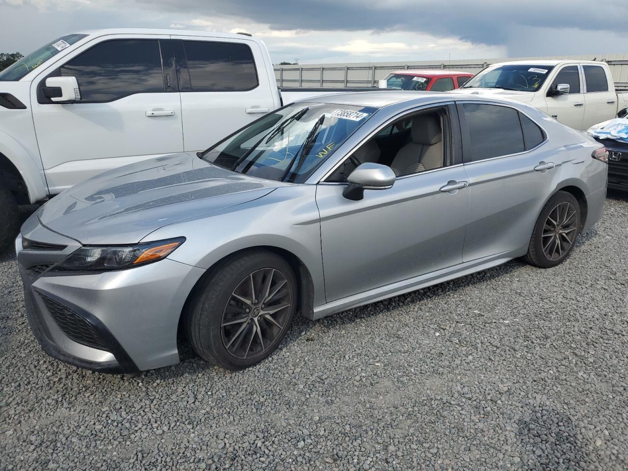 TOYOTA CAMRY SE 2022