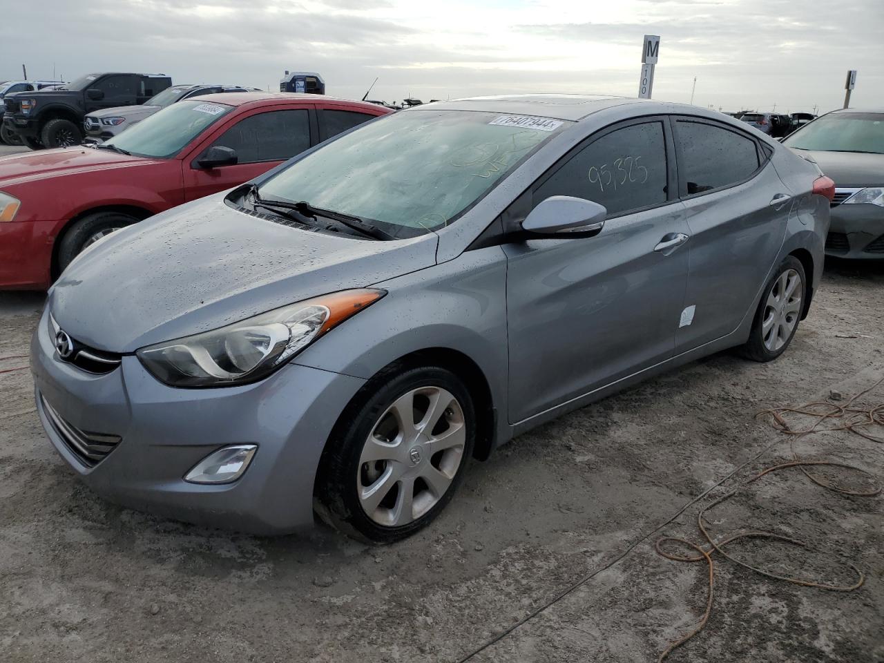 HYUNDAI ELANTRA GL 2013