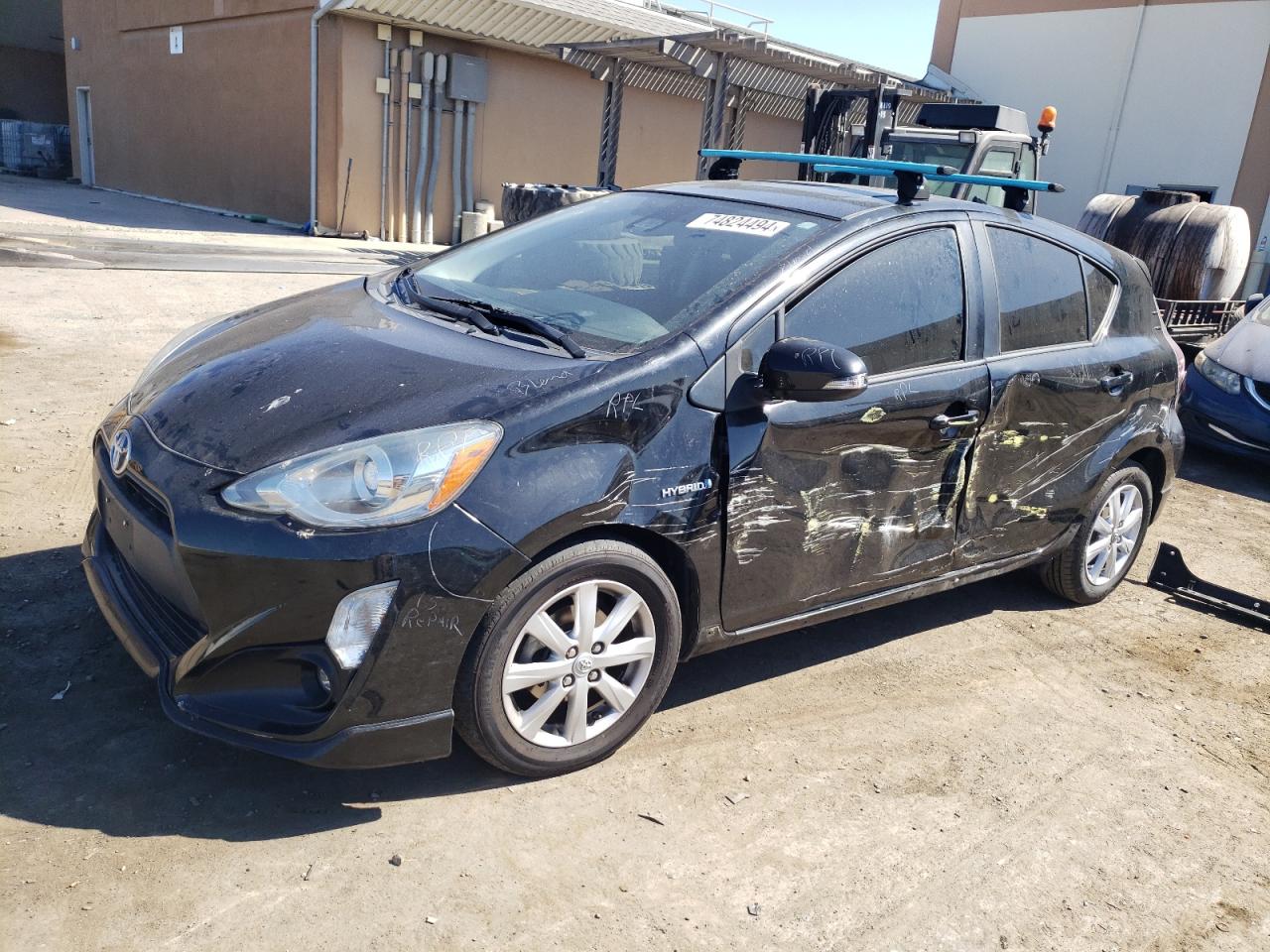 TOYOTA PRIUS C 2017