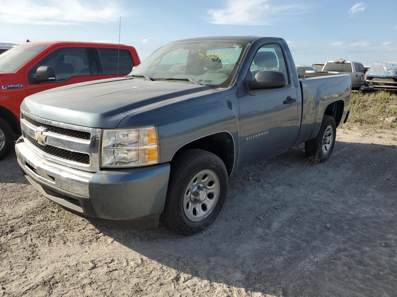CHEVROLET SILVERADO 2011