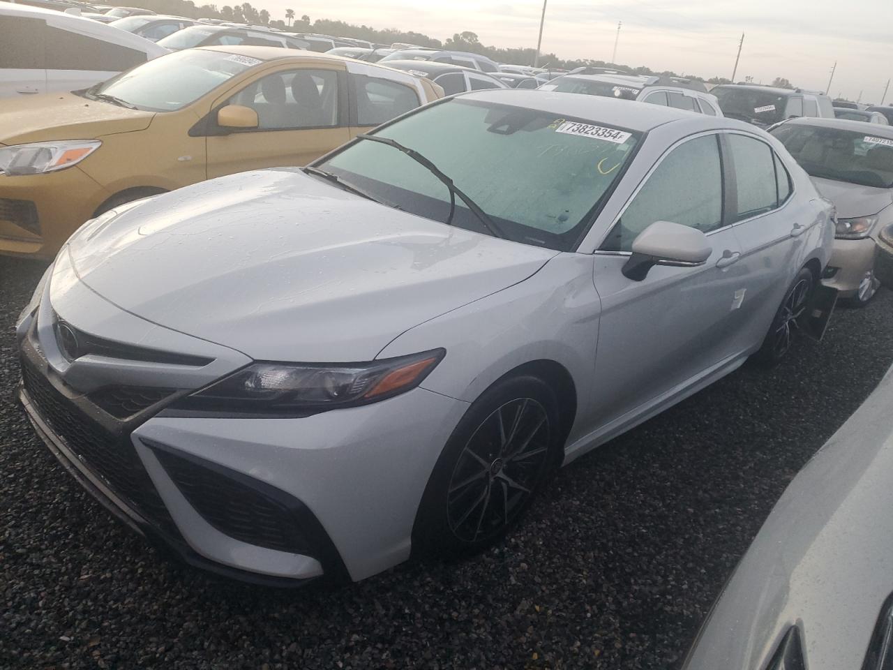 TOYOTA CAMRY SE 2022