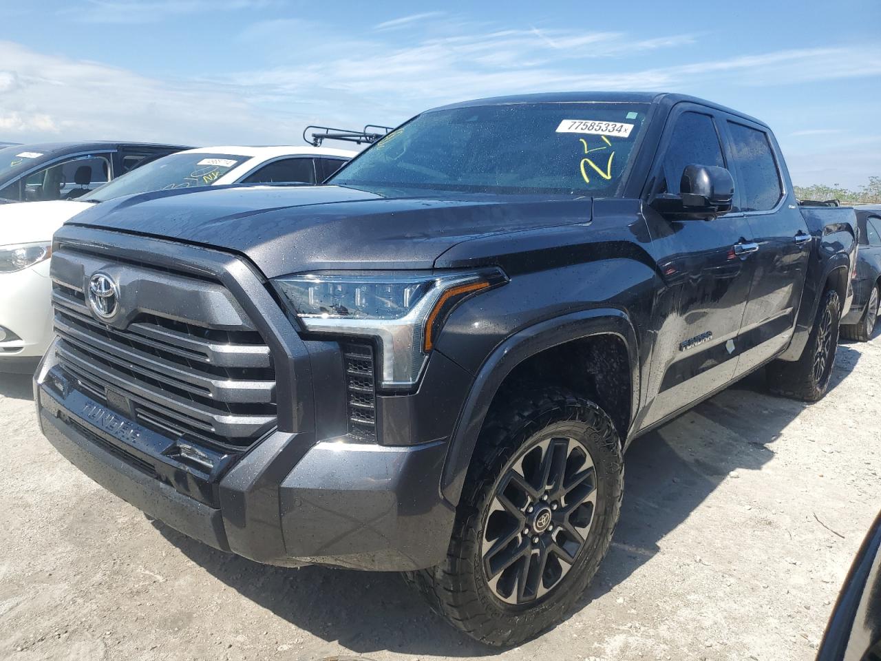 TOYOTA TUNDRA CRE 2022