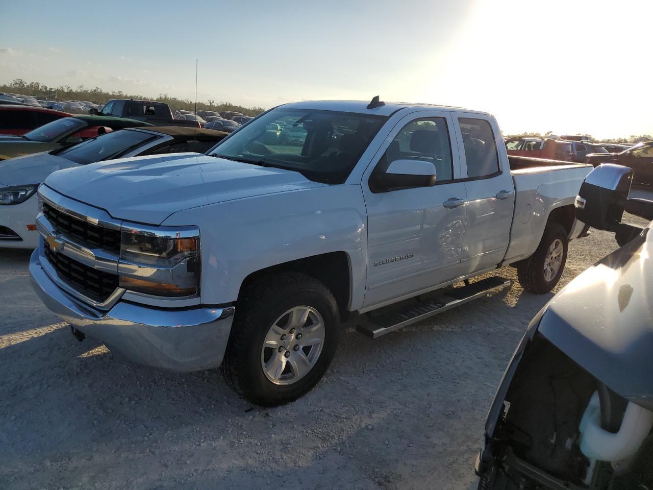CHEVROLET SILVERADO 2018