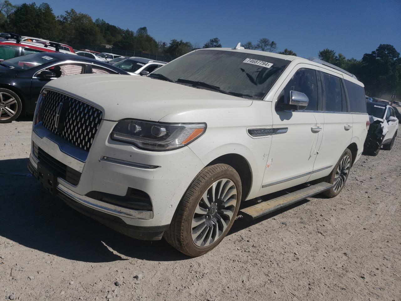 LINCOLN NAVIGATOR 2022
